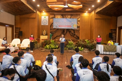 ประธานพิธีเปิดโครงการค่ายส่งเสริมศักยภาพนักเรียนห้องเรียนพิเศษวิทยาศาสตร์ฯ